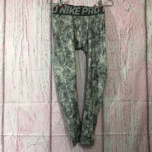 Nike Pro Compression Leggings sz S NWOT